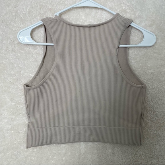 Mod Ref V-Neck Stretch Crop Top - Picture 2 of 4